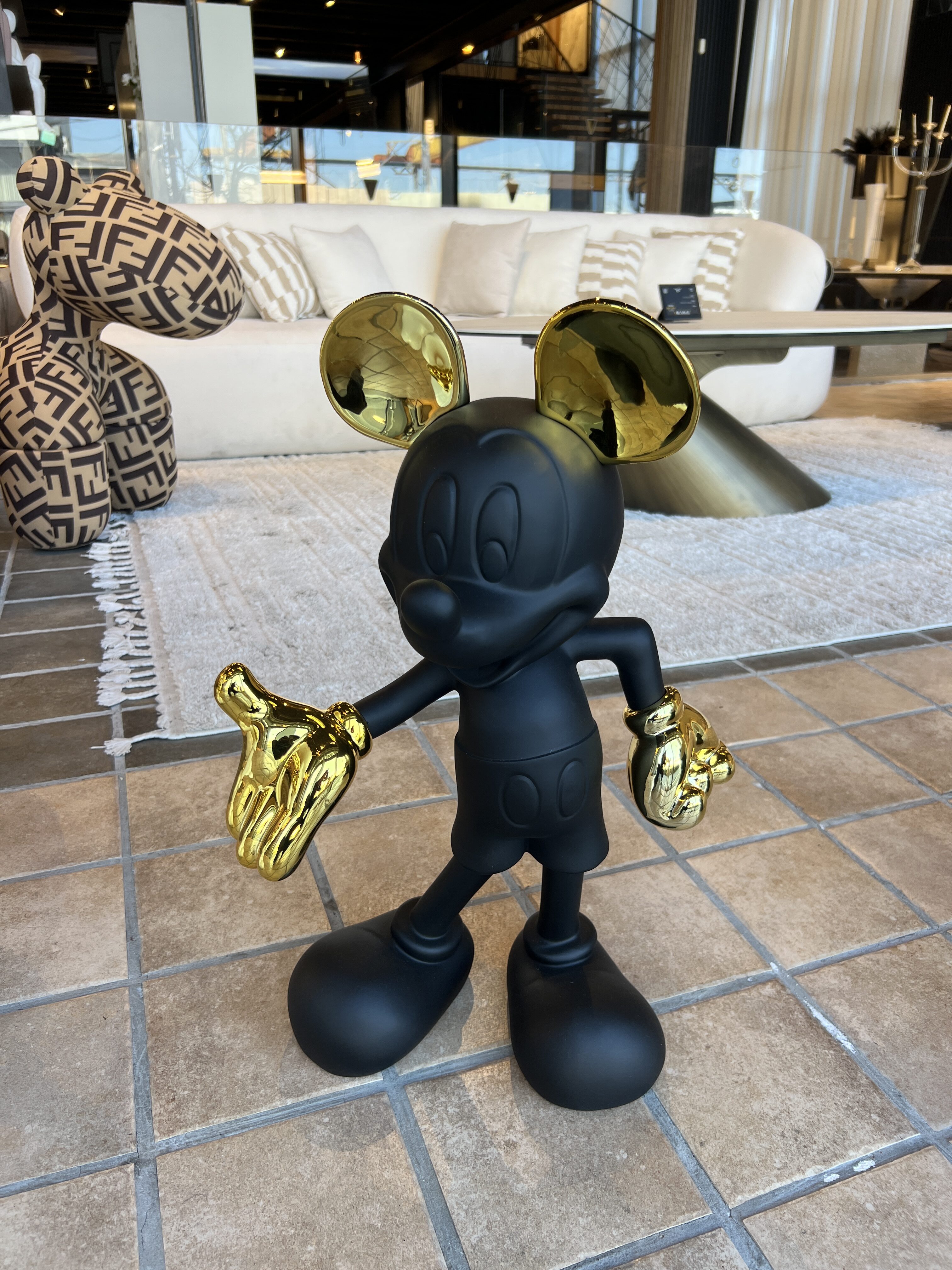 בובה דקורטיבית ״מיקי מאוס״ – תמונה 3